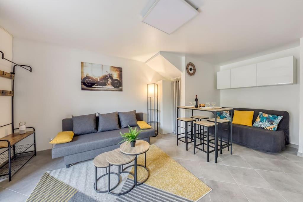 Cocoon - Jardin - Boite A Cle - Wi-Fi Apartment Baulne Bagian luar foto